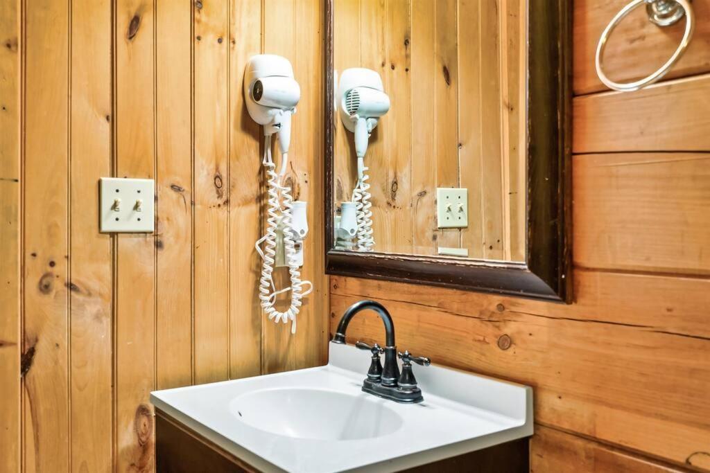 Lazy Fox Retreat Villa Сивиървил Екстериор снимка